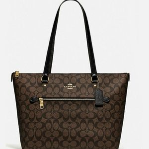 COACH GALLERY TOTE (NWT)